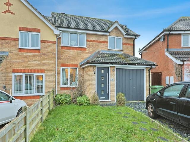 3 bedroom semi detached house for sale