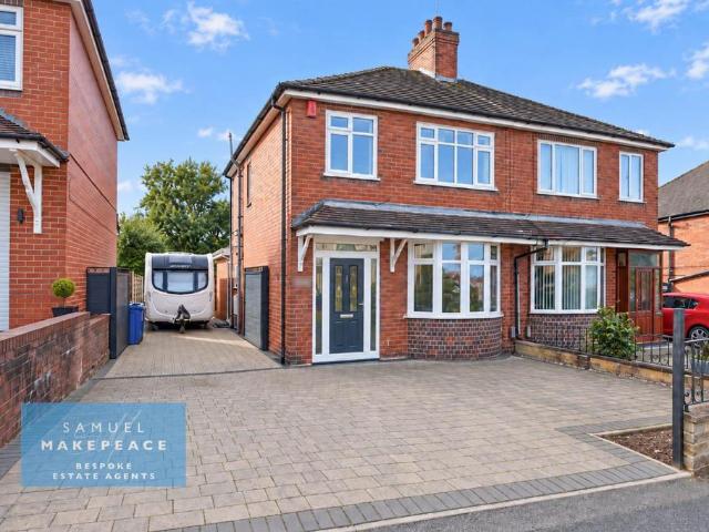 3 bedroom semi detached house for sale
