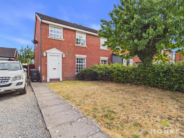 3 bedroom semi detached house for sale
