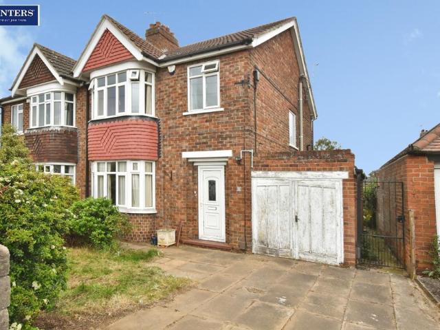 3 bedroom semi detached house for sale