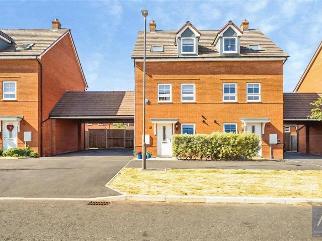 3 bedroom semi detached house for sale