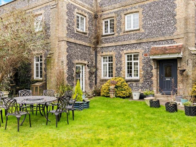 3 bedroom house for sale