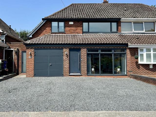 3 bedroom semi detached house for sale