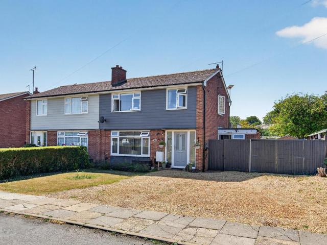 3 bedroom semi detached house for sale