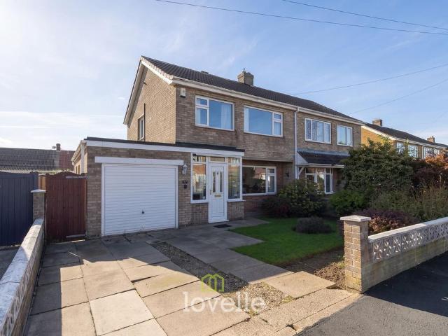 3 bedroom semi detached house for sale