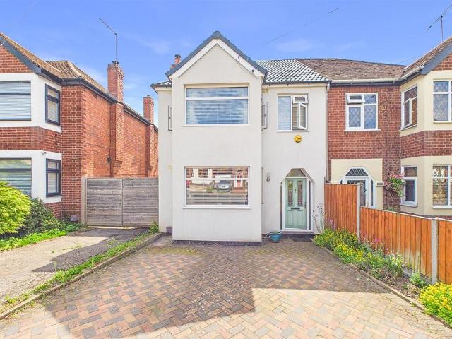 3 bedroom semi detached house for sale