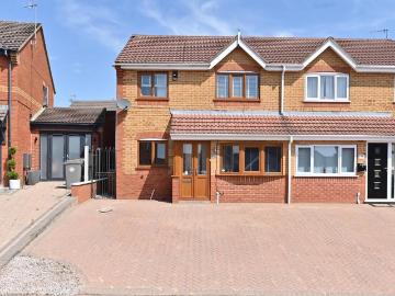 3 bedroom semi detached house for sale