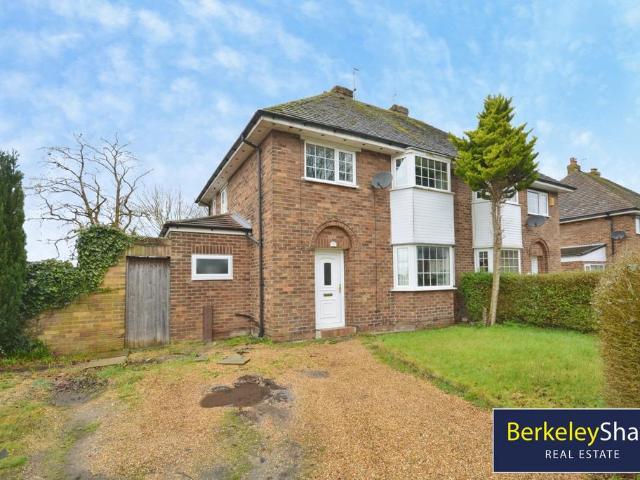 3 bedroom semi detached house for sale