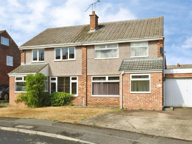 3 bedroom semi detached house for sale