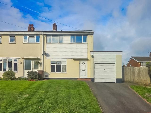 3 bedroom semi detached house for sale
