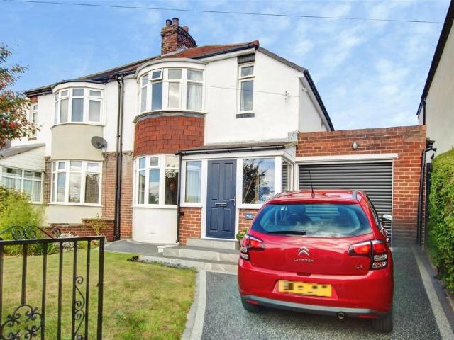 3 bedroom semi detached house for sale