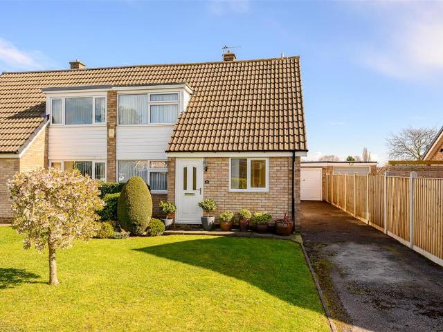 3 bedroom semi detached house for sale
