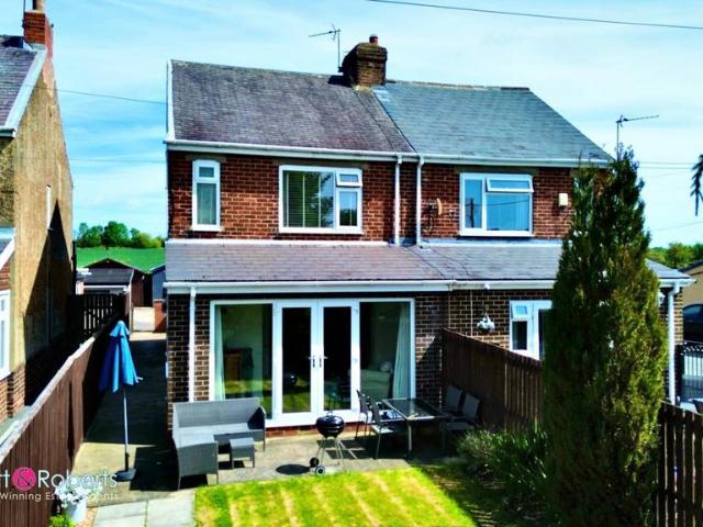 3 bedroom semi detached house for sale