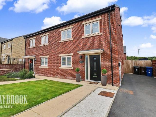 3 bedroom semi detached house for sale