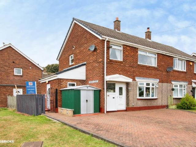 3 bedroom semi detached house for sale