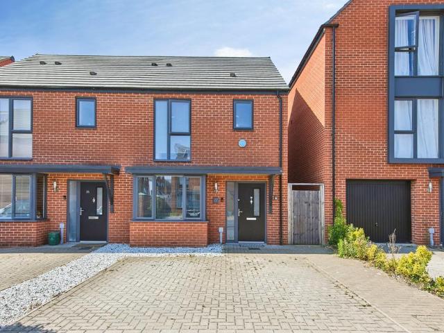 3 bedroom semi detached house for sale