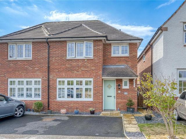 3 bedroom semi detached house for sale