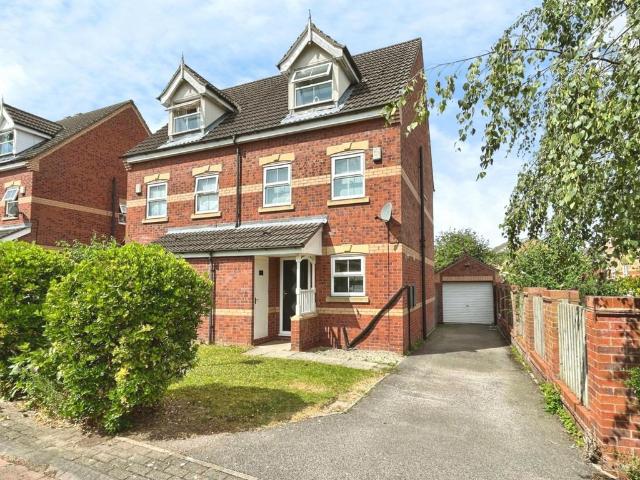 3 bedroom semi detached house for sale