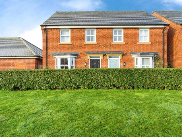 3 bedroom semi detached house for sale