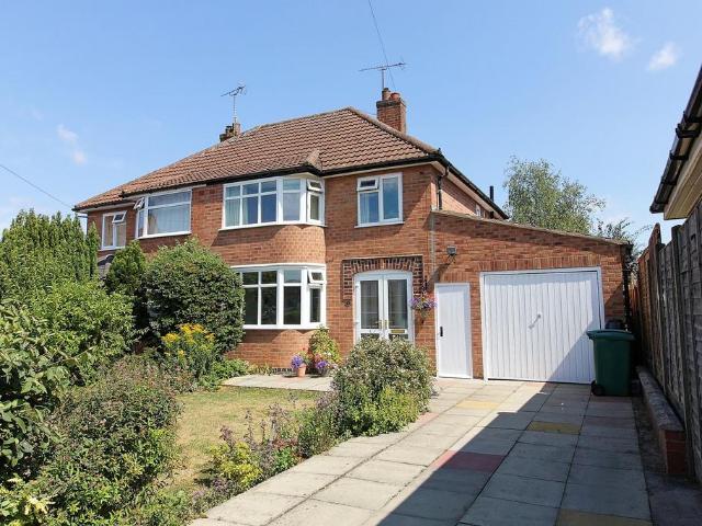 3 bedroom semi detached house for sale
