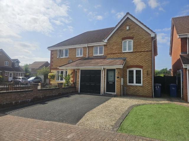 3 bedroom semi detached house for sale