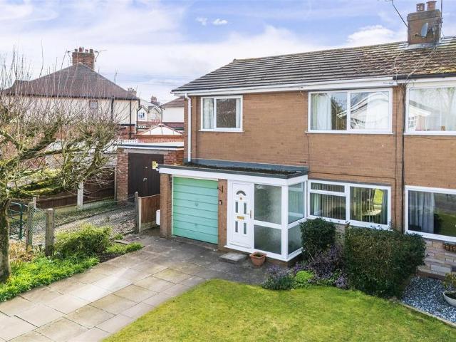3 bedroom semi detached house for sale