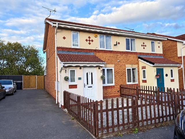3 bedroom semi detached house for sale