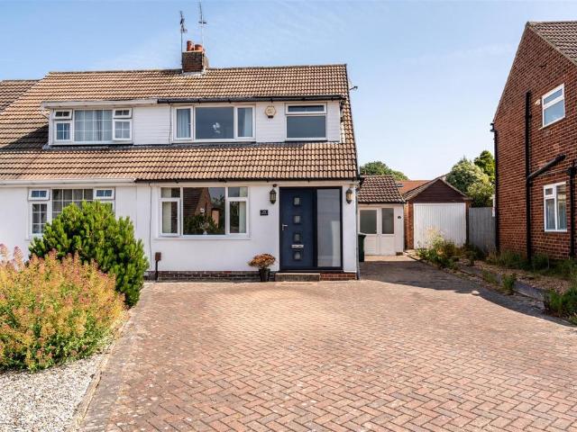 3 bedroom semi detached house for sale