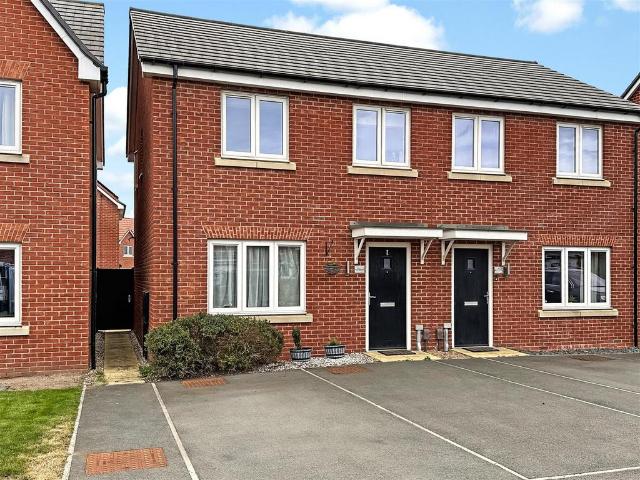 3 bedroom semi detached house for sale