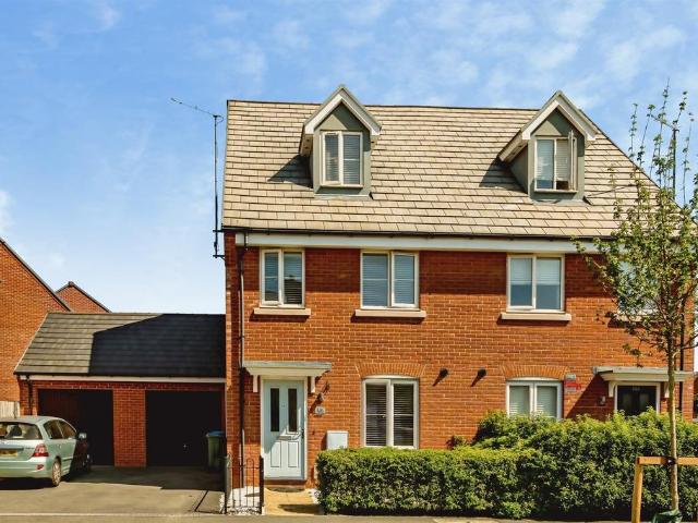 3 bedroom semi detached house for sale