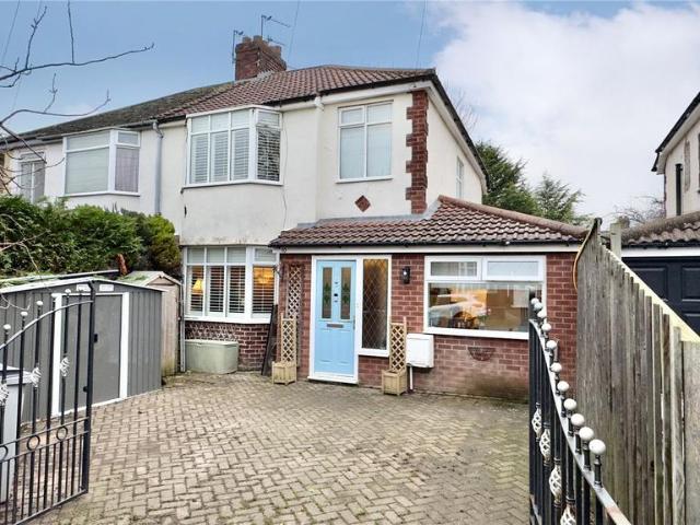3 bedroom semi detached house for sale