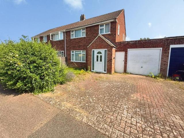 3 bedroom semi detached house for sale