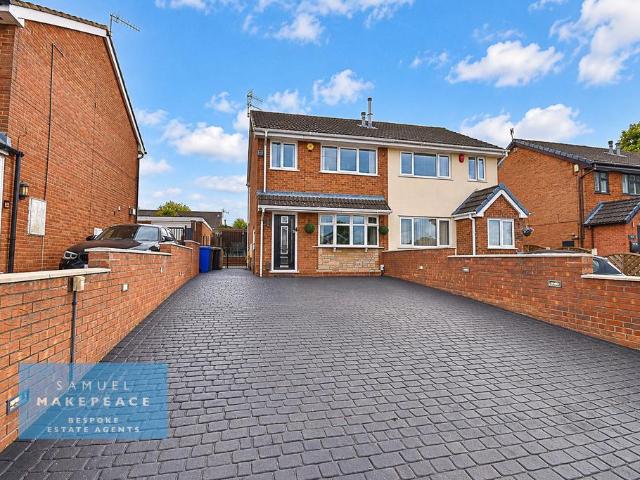 3 bedroom semi detached house for sale