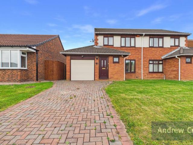 3 bedroom semi detached house for sale