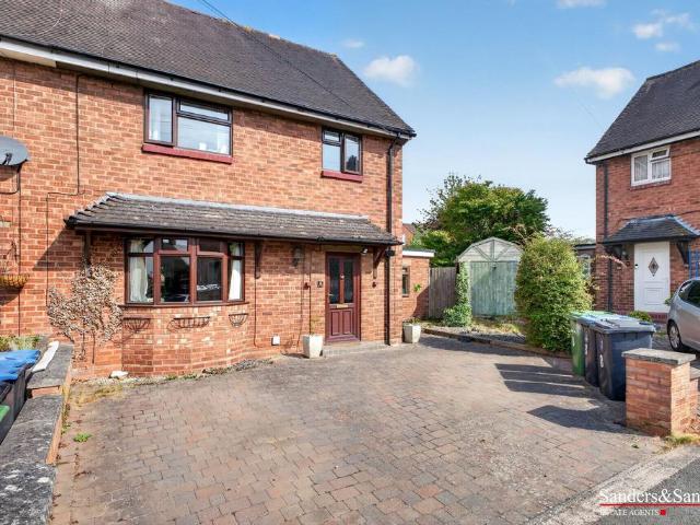 3 bedroom semi detached house for sale