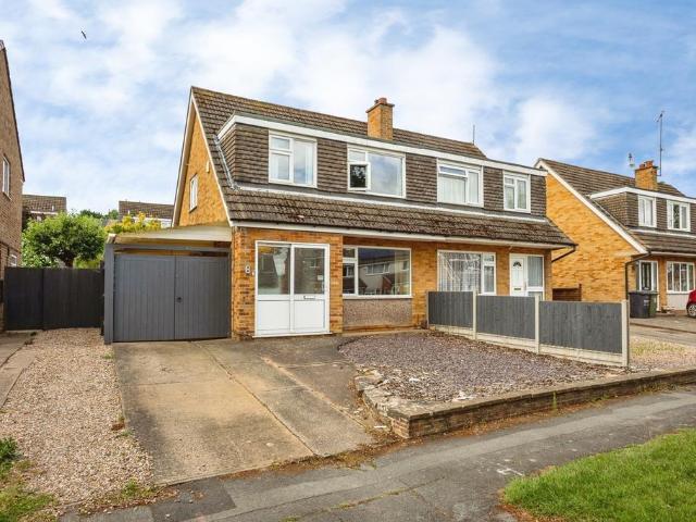 3 bedroom semi detached house for sale