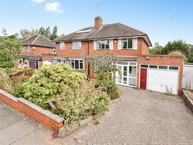 3 bedroom semi detached house for sale