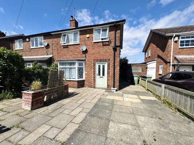 3 bedroom semi detached house for sale