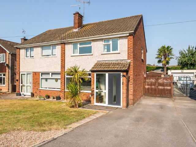 3 bedroom semi detached house for sale