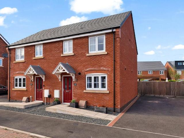 3 bedroom semi detached house for sale