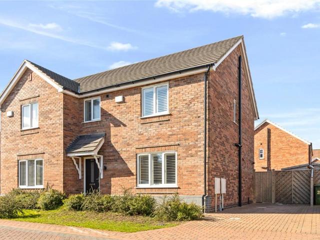 3 bedroom semi detached house for sale