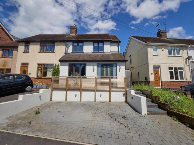 3 bedroom semi detached house for sale