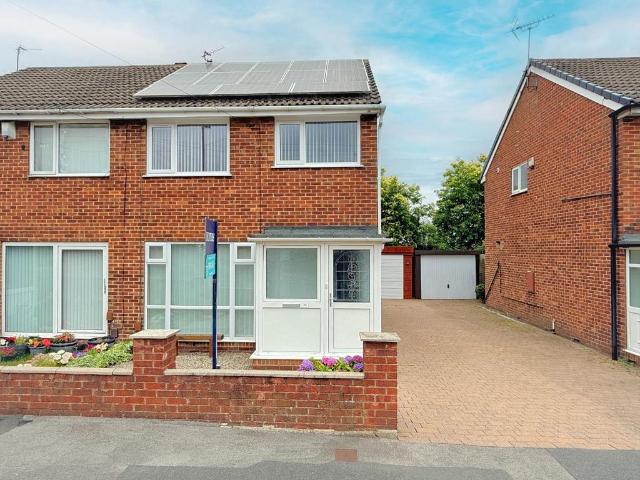 3 bedroom semi detached house for sale