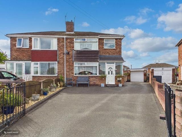 3 bedroom semi detached house for sale