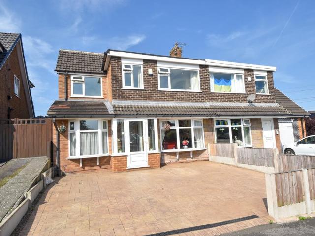 3 bedroom semi detached house for sale