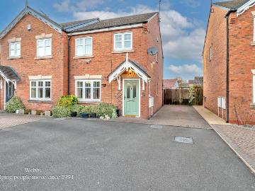 3 bedroom semi detached house for sale