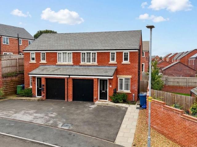 3 bedroom semi detached house for sale