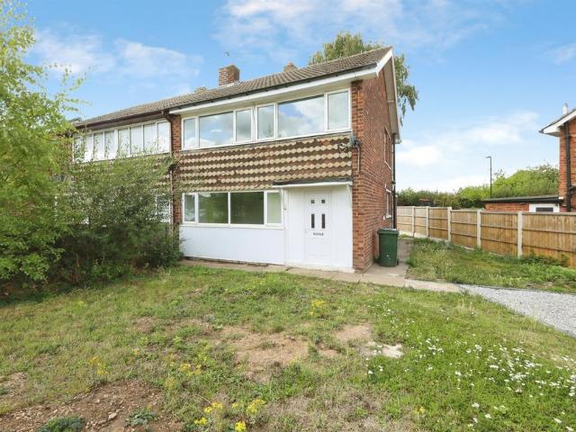 3 bedroom semi detached house for sale