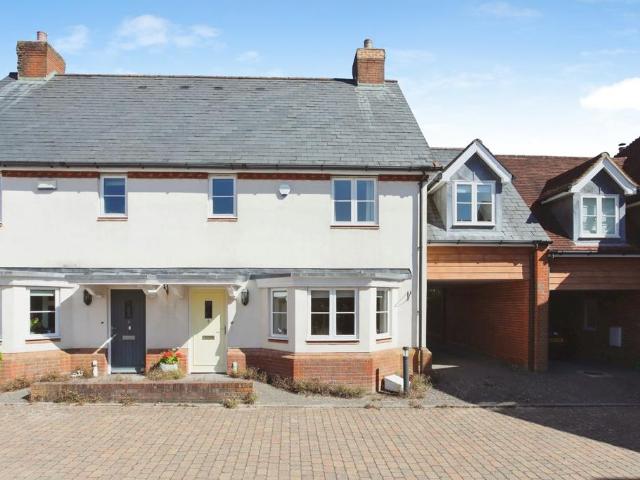 3 bedroom semi detached house for sale