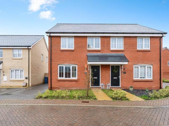 3 bedroom semi detached house for sale